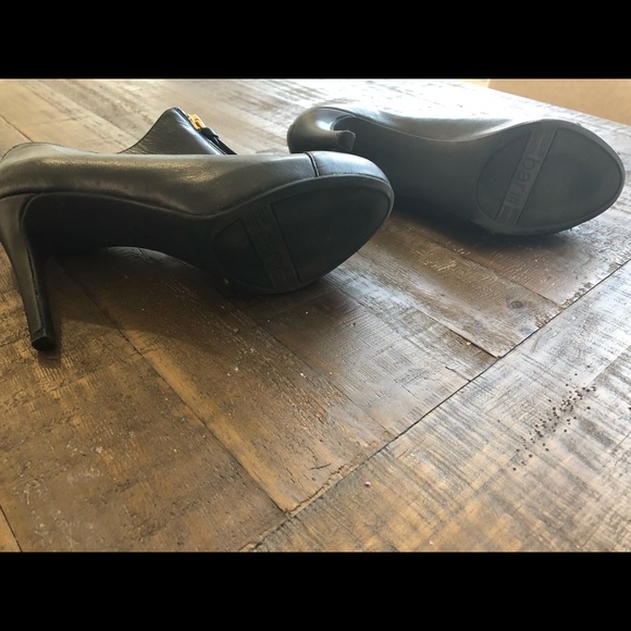 Bar III Ankle Boots Black - Picture 4 of 6